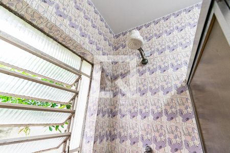 Casa à venda com 205m², 4 quartos e 2 vagas Casa à venda com 205m², 4 quartos e 2 vagasBanheiro