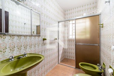 Casa à venda com 205m², 4 quartos e 2 vagas Casa à venda com 205m², 4 quartos e 2 vagasBanheiro da Suíte