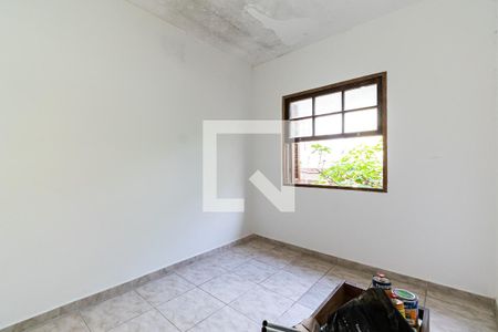 Casa à venda com 205m², 4 quartos e 2 vagas Casa à venda com 205m², 4 quartos e 2 vagasQuarto de Serviço