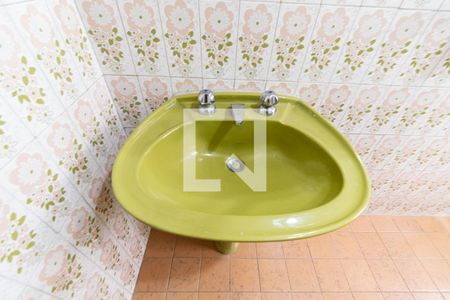 Casa à venda com 205m², 4 quartos e 2 vagas Casa à venda com 205m², 4 quartos e 2 vagasBanheiro da Suíte