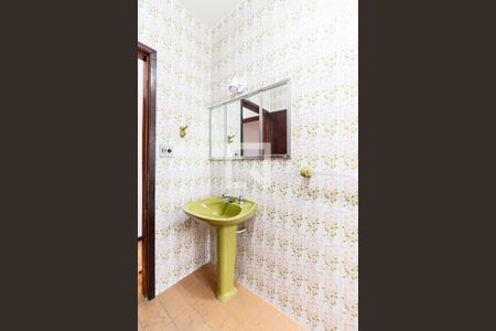 Casa à venda com 205m², 4 quartos e 2 vagas Casa à venda com 205m², 4 quartos e 2 vagasBanheiro da Suíte