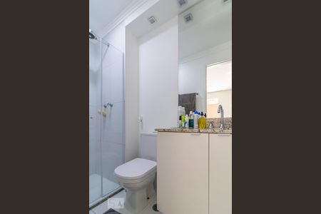 Apartamento à venda com 121m², 2 quartos e 2 vagas Apartamento à venda com 121m², 2 quartos e 2 vagasBanheiro da Suíte