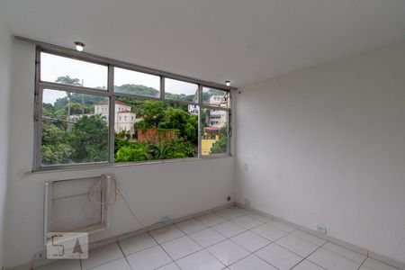 Quarto de kitnet/studio para alugar com 1 quarto, 33m² em Botafogo, Rio de Janeiro