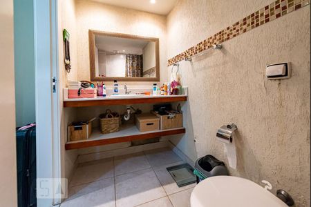 Apartamento para alugar com 55m², 1 quarto e sem vaga Apartamento para alugar com 55m², 1 quarto e sem vagaBanheiro da Suíte