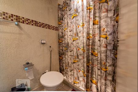 Apartamento para alugar com 55m², 1 quarto e sem vaga Apartamento para alugar com 55m², 1 quarto e sem vagaBanheiro da Suíte