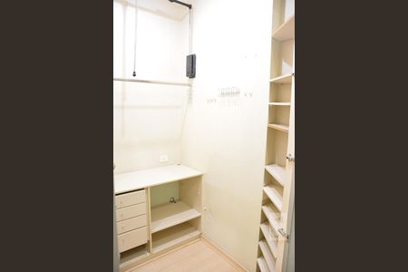 Apartamento à venda com 86m², 2 quartos e 1 vagaSuíte - Armários