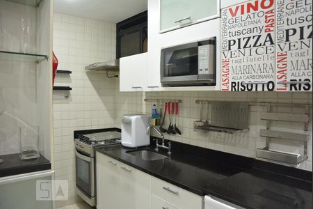 Apartamento à venda com 86m², 2 quartos e 1 vagaCozinha