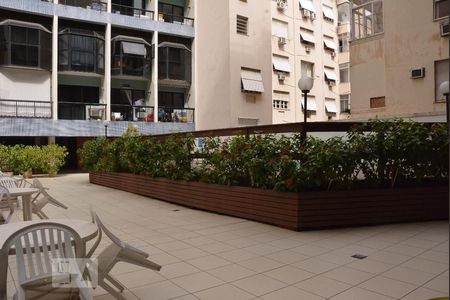 Apartamento à venda com 86m², 2 quartos e 1 vagaÁrea comum