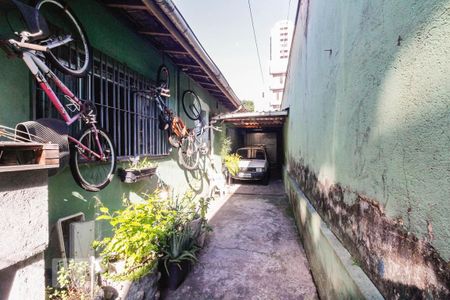 Casa à venda com 343m², 2 quartos e 10 vagas Casa à venda com 343m², 2 quartos e 10 vagasTerreno