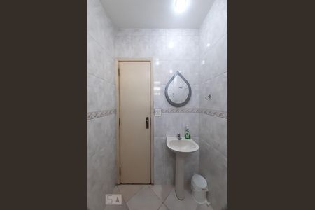 Apartamento à venda com 70m², 2 quartos e sem vagaBanheiro Social