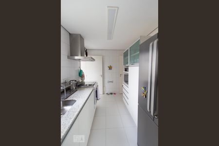 Apartamento à venda com 178m², 4 quartos e 3 vagas Apartamento à venda com 178m², 4 quartos e 3 vagasCozinha