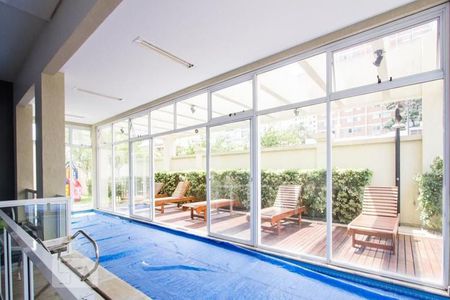 Apartamento à venda com 178m², 4 quartos e 3 vagas Apartamento à venda com 178m², 4 quartos e 3 vagasPiscina