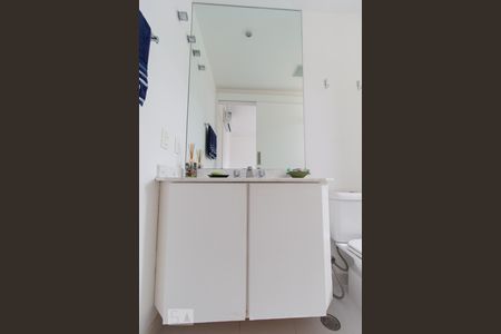 Apartamento à venda com 178m², 4 quartos e 3 vagas Apartamento à venda com 178m², 4 quartos e 3 vagasBanheiro da Suíte 3