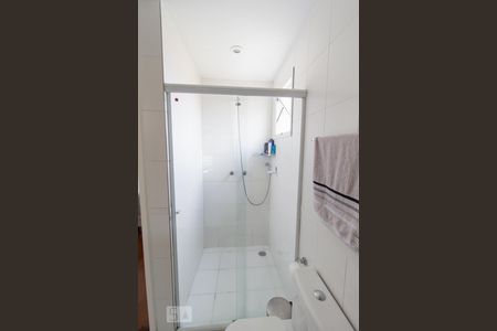 Apartamento à venda com 178m², 4 quartos e 3 vagas Apartamento à venda com 178m², 4 quartos e 3 vagasBanheiro da Suíte 1