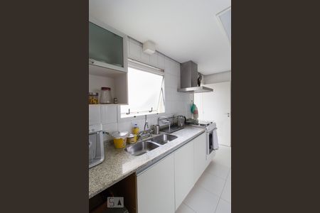 Apartamento à venda com 178m², 4 quartos e 3 vagas Apartamento à venda com 178m², 4 quartos e 3 vagasCozinha