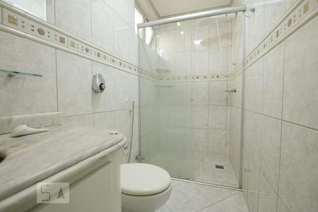 Casa de condomínio para alugar com 170m², 3 quartos e 2 vagas Casa de condomínio para alugar com 170m², 3 quartos e 2 vagasDetalhe do Banheiro da Suíte 1 -  Box
