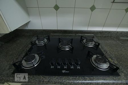 Casa de condomínio para alugar com 170m², 3 quartos e 2 vagas Casa de condomínio para alugar com 170m², 3 quartos e 2 vagasDetalhe da Cozinha - Fogão