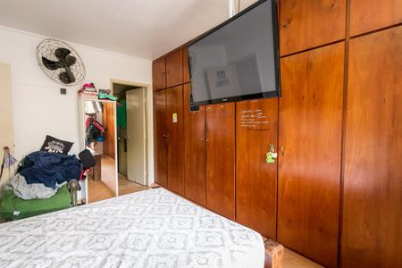 Casa à venda com 385m², 4 quartos e 5 vagas Casa à venda com 385m², 4 quartos e 5 vagasQuarto Suíte