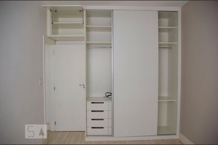 Quarto 1 de apartamento para alugar com 2 quartos, 60m² em Méier, Rio de Janeiro