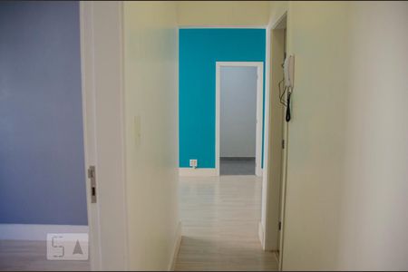 Corredor de apartamento para alugar com 2 quartos, 60m² em Méier, Rio de Janeiro
