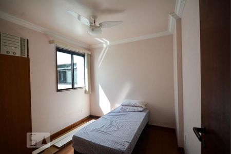 Apartamento à venda com 385m², 4 quartos e 5 vagas Apartamento à venda com 385m², 4 quartos e 5 vagasQuarto 4