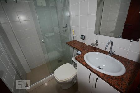 Apartamento à venda com 385m², 4 quartos e 5 vagas Apartamento à venda com 385m², 4 quartos e 5 vagasBanheiro