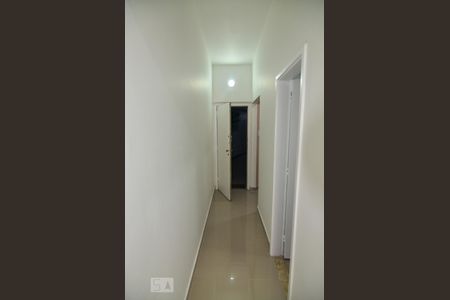 Corredor de kitnet/studio para alugar com 1 quarto, 38m² em Centro, Rio de Janeiro
