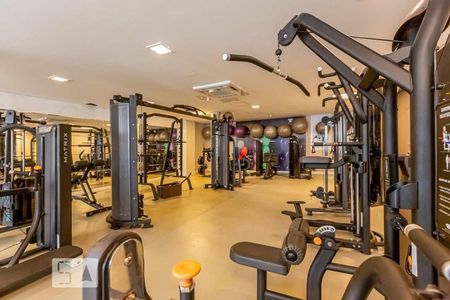 Apartamento para alugar com 142m², 3 quartos e 2 vagas Apartamento para alugar com 142m², 3 quartos e 2 vagasAcademia