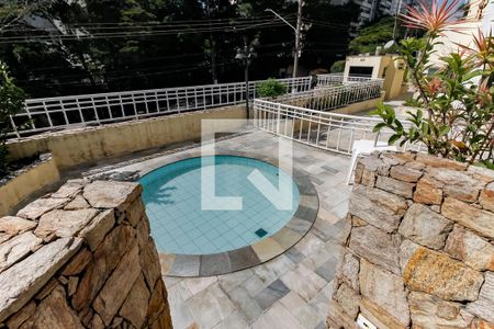 Apartamento à venda com 90m², 2 quartos e 2 vagas Apartamento à venda com 90m², 2 quartos e 2 vagasÁrea comum - Piscina
