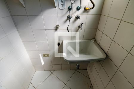 Apartamento à venda com 90m², 2 quartos e 2 vagas Apartamento à venda com 90m², 2 quartos e 2 vagasDetalhe da area de serviço