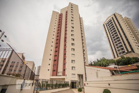 Apartamento para alugar com 67m², 2 quartos e 1 vaga Apartamento para alugar com 67m², 2 quartos e 1 vagaFachada
