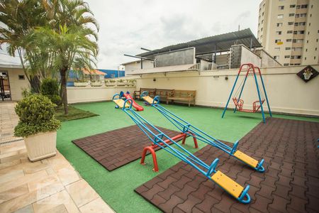 Apartamento para alugar com 67m², 2 quartos e 1 vaga Apartamento para alugar com 67m², 2 quartos e 1 vagaÁrea Comum - Playground