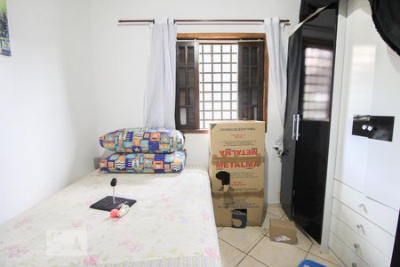 Casa à venda com 220m², 4 quartos e 2 vagas Casa à venda com 220m², 4 quartos e 2 vagasQuarto 2