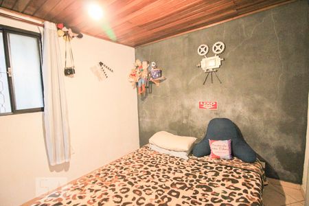 Casa à venda com 220m², 4 quartos e 2 vagas Casa à venda com 220m², 4 quartos e 2 vagasQuarto 4