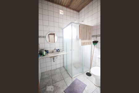 Casa à venda com 220m², 4 quartos e 2 vagas Casa à venda com 220m², 4 quartos e 2 vagasBanheiro