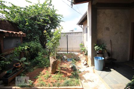 Casa à venda com 220m², 4 quartos e 2 vagas