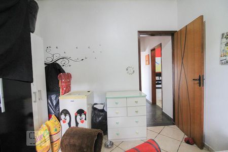 Casa à venda com 220m², 4 quartos e 2 vagas Casa à venda com 220m², 4 quartos e 2 vagasQuarto 2