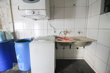 Casa à venda com 220m², 4 quartos e 2 vagas