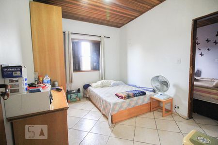 Casa à venda com 220m², 4 quartos e 2 vagas Casa à venda com 220m², 4 quartos e 2 vagasQuarto 3