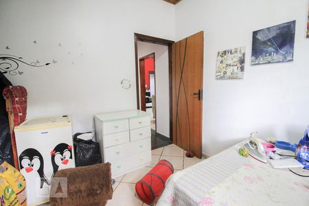 Casa à venda com 220m², 4 quartos e 2 vagas Casa à venda com 220m², 4 quartos e 2 vagasQuarto 2
