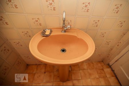 Apartamento à venda com 49m², 2 quartos e 1 vaga Apartamento à venda com 49m², 2 quartos e 1 vagaBanheiro