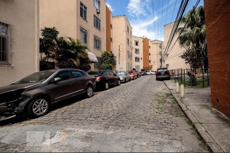 Apartamento à venda com 49m², 2 quartos e 1 vaga Apartamento à venda com 49m², 2 quartos e 1 vagaÁrea comum - Estacionamento