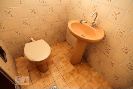 Apartamento à venda com 49m², 2 quartos e 1 vaga Apartamento à venda com 49m², 2 quartos e 1 vagaBanheiro