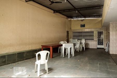 Apartamento à venda com 49m², 2 quartos e 1 vaga Apartamento à venda com 49m², 2 quartos e 1 vagaÁrea comum - Salão de festas