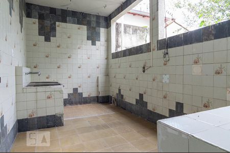 Apartamento para alugar com 198m², 4 quartos e 1 vagaÁrea de Serviço