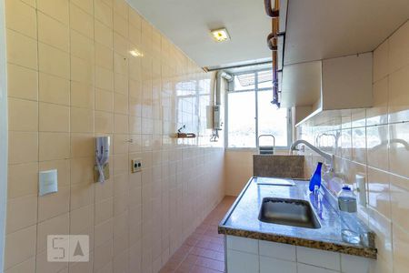 Apartamento à venda com 68m², 2 quartos e 1 vagaCozinha