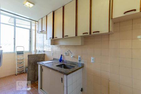 Apartamento à venda com 68m², 2 quartos e 1 vagaCozinha