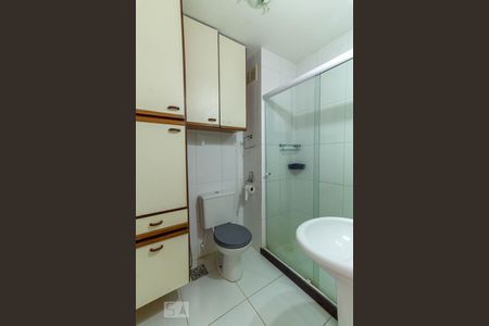 Apartamento à venda com 68m², 2 quartos e 1 vagaBanheiro Social