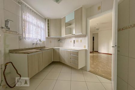 Apartamento à venda com 76m², 2 quartos e 1 vaga Apartamento à venda com 76m², 2 quartos e 1 vagaCozinha