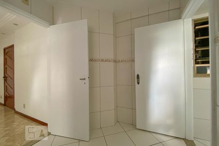 Apartamento à venda com 76m², 2 quartos e 1 vaga Apartamento à venda com 76m², 2 quartos e 1 vagaCozinha